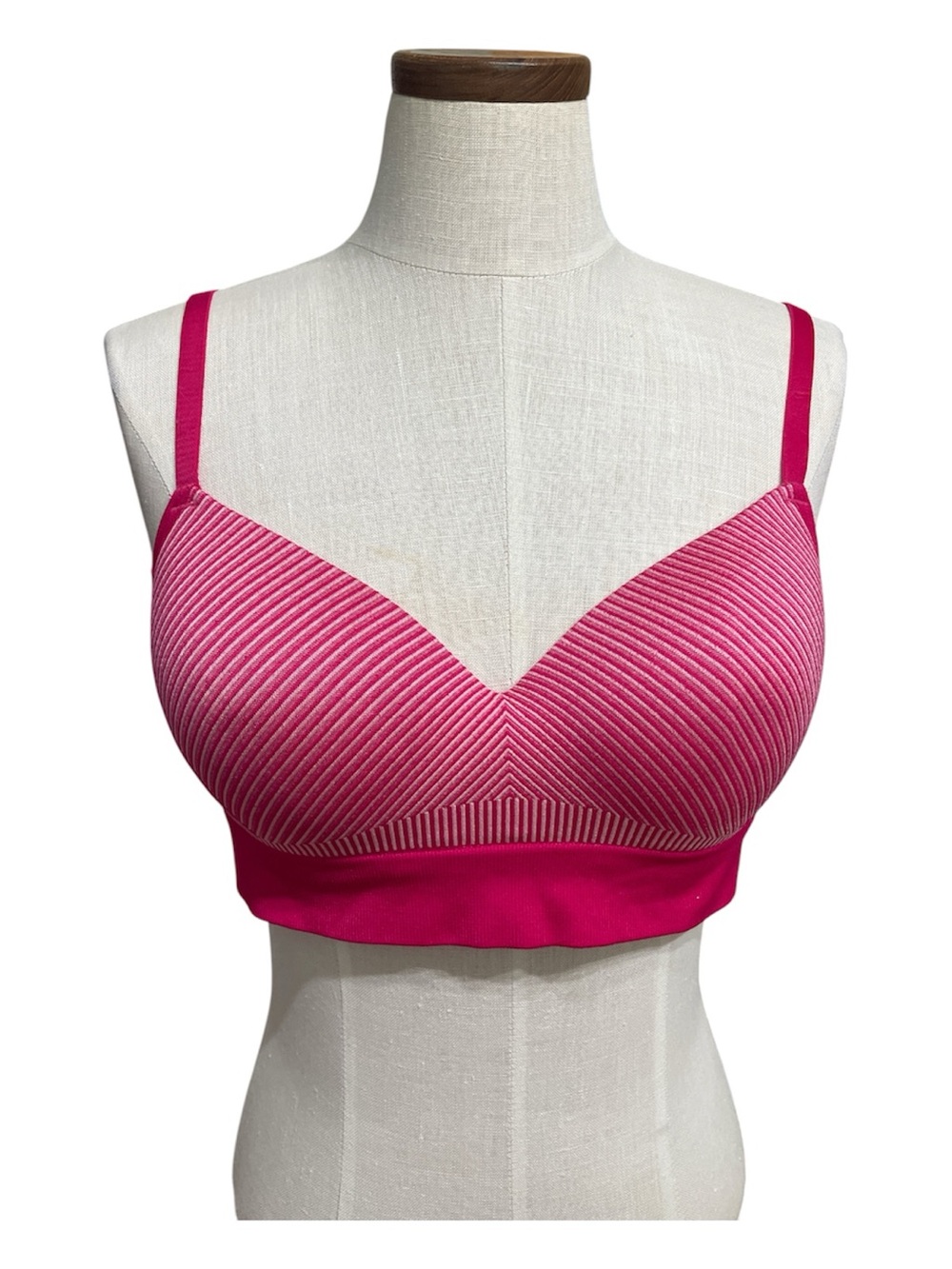 •Women's Pink Ribbed Seamless Bralette